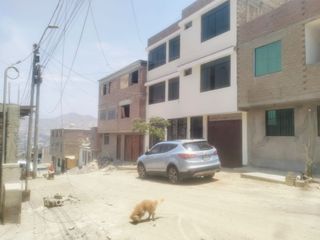 Foto 2 de VENDO CASA CERCA A LA AV. VICTOR MALASQUEZ DE MANCHAY - PACHACAMAC
