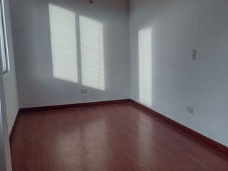 Foto 17 de SE VENDE  HERMOSA CASA EN MADRID CUNDINAMARCA