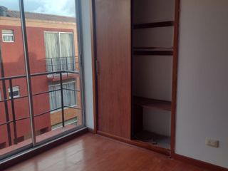 Foto 8 de SE VENDE  HERMOSA CASA EN MADRID CUNDINAMARCA