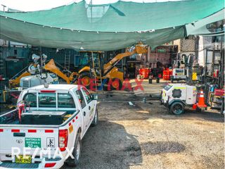 Foto 5 de Venta De Local Industrial 1576 M2 En Av Cascanueces -Santa Anita