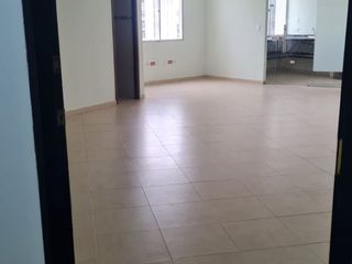 Foto 2 de OFICINA EN VENTA- CENTRO