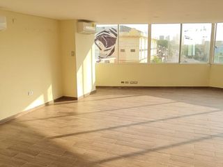 Foto 10 de OFICINA EN VENTA- CENTRO