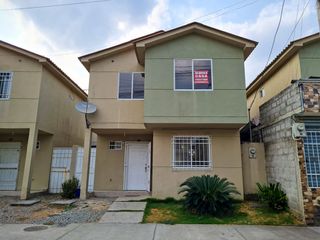 Foto 1 de Alquiler de casa de 3 dormitorios en Villa Bonita etapa 10, fuera de conjunto. Km 16 Vía a Daule