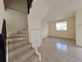 Foto 5 de Alquiler de casa de 3 dormitorios en Villa Bonita etapa 10, fuera de conjunto. Km 16 Vía a Daule