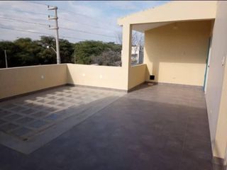 Foto 15 de AMPLIA CASA EN VENTA O ALQUILER LOMA BLANCA - PIURA