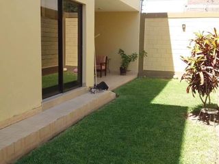 Foto 3 de AMPLIA CASA EN VENTA LOMA BLANCA - PIURA