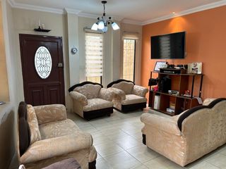 Foto 8 de Venta de Casa grande en Guayacanes etapa 4 Cerca a la Iglesia Juan Apostol