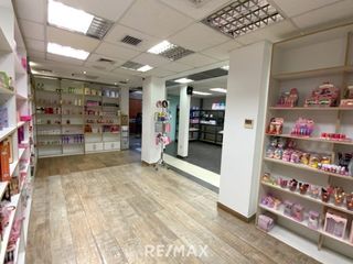 Foto 8 de Alquiler De Local Comercial 1Er Piso 200M2 Frente A La Reniec De Independencia