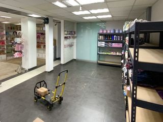 Foto 10 de Alquiler De Local Comercial 1Er Piso 200M2 Frente A La Reniec De Independencia