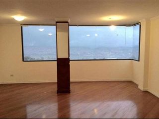 Foto 3 de VENTA DEPARTAMENTO PINAR ALTO ZONA EXCLUSIVA Y RESIDENCIAL QUITO