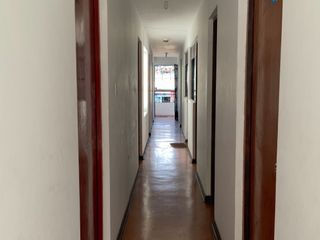 Foto 9 de Venta De Hermosa Casa De 3 Pisos Ubicada En La Mejor Zona Del Rimac, En La Av La Capilla.