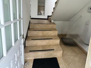 Foto 3 de ARRIENDO CASA REMODELADA PARA OFICINA LOS ALCAZARES