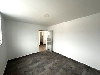Foto 20 de ARRIENDO CASA REMODELADA PARA OFICINA LOS ALCAZARES