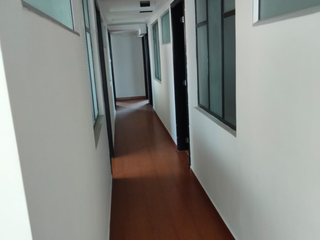 Foto 2 de EDIFICIO DE 5 PISOS