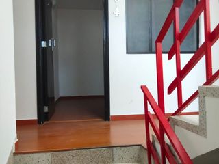 Foto 13 de EDIFICIO DE 5 PISOS