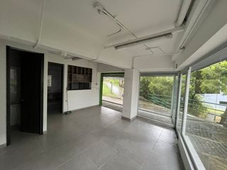 Foto 2 de Local en Arriendo Ubicado en los Alpes