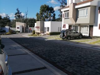 Foto 16 de MODERNA CASA EN VENTA, SECTOR LA ARMENIA