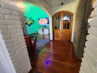 Foto 10 de Espectacular casa de categoria  con pileta climatizada cerca de la mejor playa de Madryn