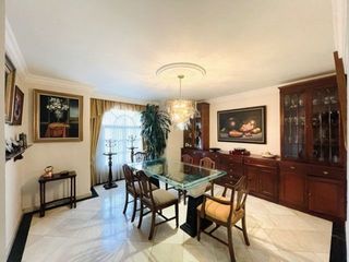 Foto 3 de VENDO CASA SAN JOSE DE BAVARIA 250 M2 - LOTE 418 M2