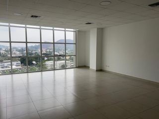 Foto 4 de ALQUILO OFICINA EN 100 OLIVOS PARC