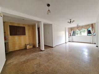 Foto 2 de Venta de Departamento de 3 dormitorios en segundo piso alto, Bloque Ciudadela Valdivia, Sur de Guayaquil, cerca a C.C. Riocentro Sur