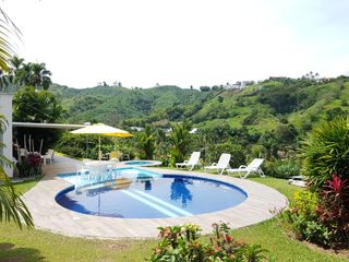 Foto 2 de CASA CAMPESTRE Sector San Bernardo del viento (Manizales). Tierra calidad antes del peaje