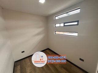 Foto 21 de AMPLIA CASA DE CINCO DORMITORIOS EN VENTA, Sector Sudamericano Ricaurte C1432