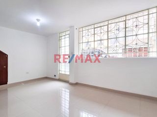 Foto 1 de ¡Departamento En Venta! 1Er Piso En Urb. Previ Bocanegra - Callao