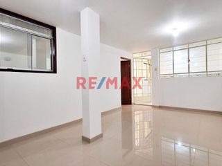 Foto 3 de ¡Departamento En Venta! 1Er Piso En Urb. Previ Bocanegra - Callao