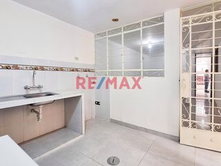 Foto 4 de ¡Departamento En Venta! 1Er Piso En Urb. Previ Bocanegra - Callao