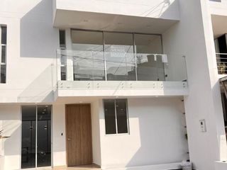 Foto 1 de VENTA CASA  SIERRA NEVADA