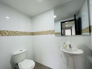 Foto 9 de ESPECTACULAR CASA COMERCIAL EN PONTEVEDRA