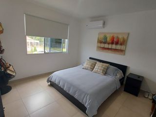 Foto 12 de Via La Costa, Renta de Hermosa Casa 3 Dorm. en Urbanización Privada