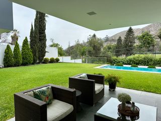 Foto 3 de Venta espectacular residencia Urb. La Planicie 1ra etapa, La Molina. Vista al golf