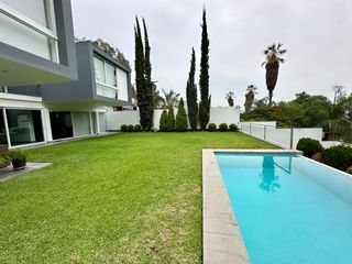 Foto 14 de Venta espectacular residencia Urb. La Planicie 1ra etapa, La Molina. Vista al golf