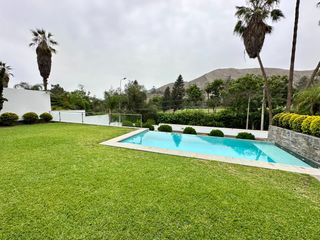 Foto 12 de Venta espectacular residencia Urb. La Planicie 1ra etapa, La Molina. Vista al golf