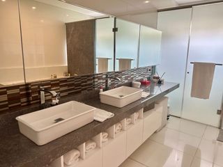 Foto 33 de Venta espectacular residencia Urb. La Planicie 1ra etapa, La Molina. Vista al golf