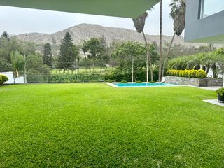 Foto 43 de Venta espectacular residencia Urb. La Planicie 1ra etapa, La Molina. Vista al golf