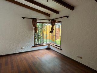 Foto 10 de Venta linda casa  muy cerca a Chacarilla. Surco