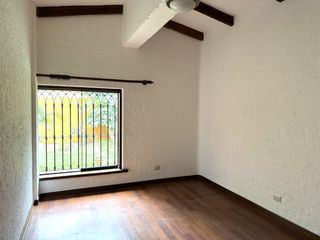 Foto 12 de Venta linda casa  muy cerca a Chacarilla. Surco