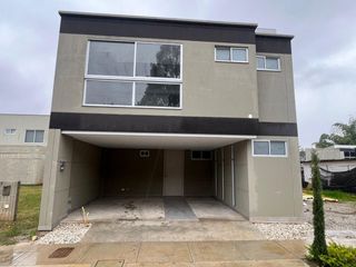 Foto 2 de Vendo casa sector  gualanday rionegro antioquia