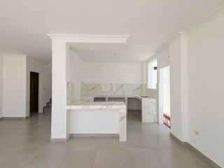 Foto 2 de Casa en Venta en Samborondon Urb. San Antonio, Ecuador