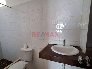 Foto 7 de Casa En Venta Av. Libertad Huanchaco Tradicional 4 Cuadras De La Playa 232.70M2-1115492