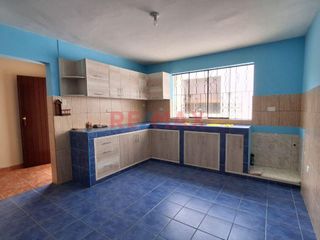 Foto 5 de Casa En Venta Av. Libertad Huanchaco Tradicional 4 Cuadras De La Playa 232.70M2-1115492