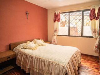 Foto 15 de Casa en Venta, Sector Cuartel Cayambe, Ricaurte, Cuenca