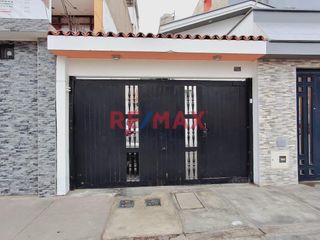 Foto 1 de ¡Amplia Casa Cerca A Av. La Marina Y Parque En San Miguel!