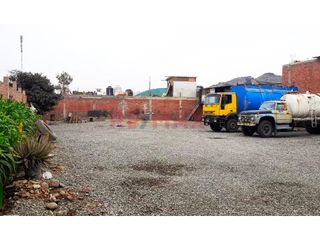 Foto 2 de ALQUILO TERRENO COMERCIAL EN PANAMERICANA SUR LURIN