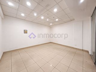 Foto 5 de ¡Haz crecer tu negocio! Local Comercial de 24m² en el icónico Compu Palace – Miraflores
