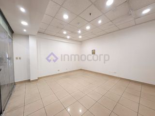 Foto 4 de ¡Haz crecer tu negocio! Local Comercial de 24m² en el icónico Compu Palace – Miraflores