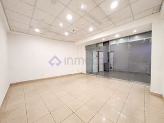 Foto 6 de ¡Haz crecer tu negocio! Local Comercial de 24m² en el icónico Compu Palace – Miraflores